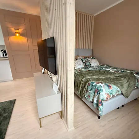 Amaraa Pikk - Feels Better Than * Pärnu