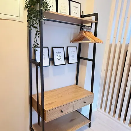 Amaraa Pikk - Feels Better Than Pärnu