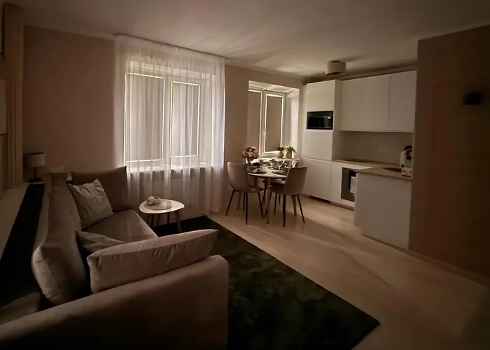 Amaraa Pikk - Feels Better Than