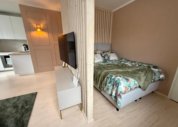 Amaraa Pikk - Feels Better Than * Parnawa