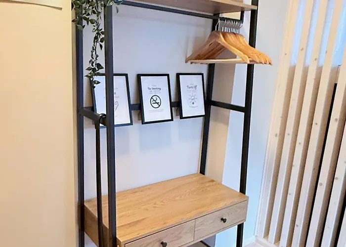 Amaraa Pikk - Feels Better Than Parnawa